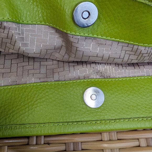 Cole Haan Lime Green Pebbled Leather Hobo Shoulder Bag Tote Silver Tone Hardware - Picture 14 of 16